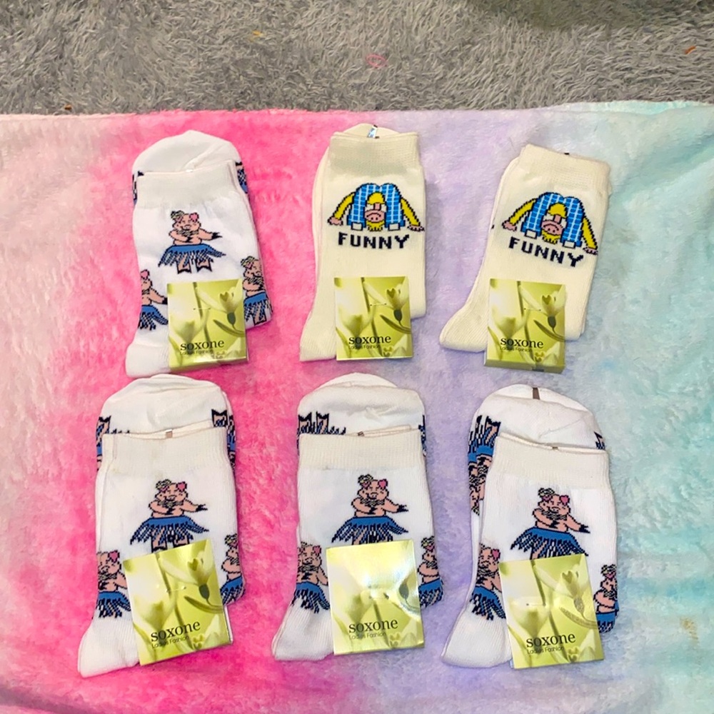 Must Bundle For $3 Deal Soxone youth girls silly socks sizes 9-11. 6 pairs total